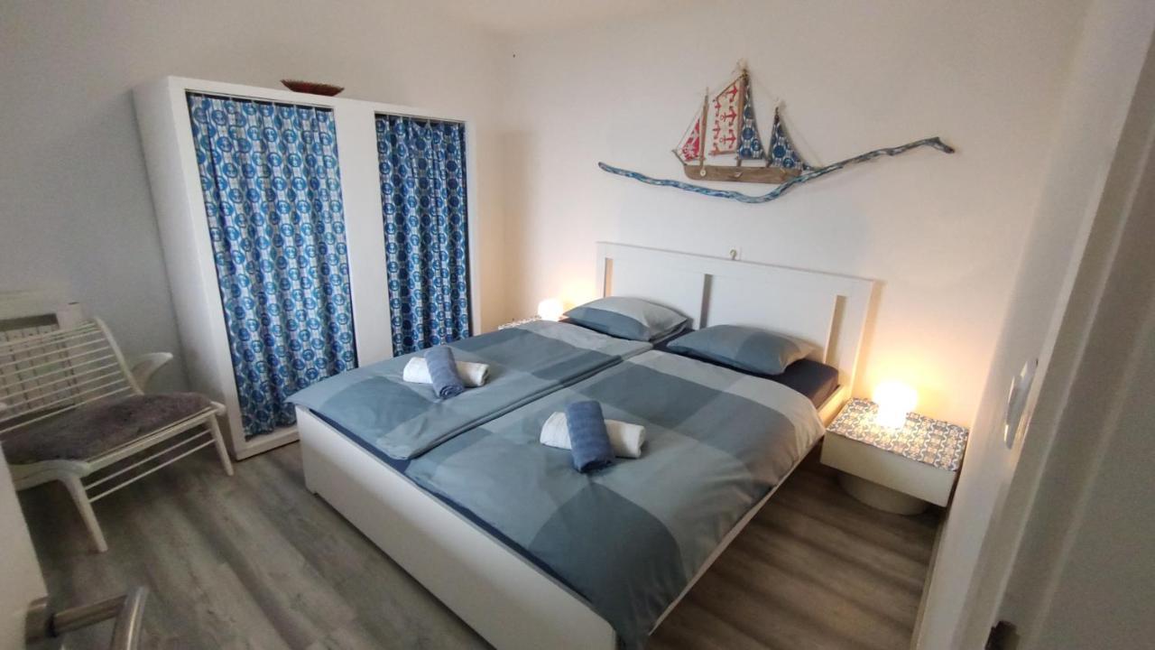 Apartment By The Sea- Santa Marina Rasa Экстерьер фото