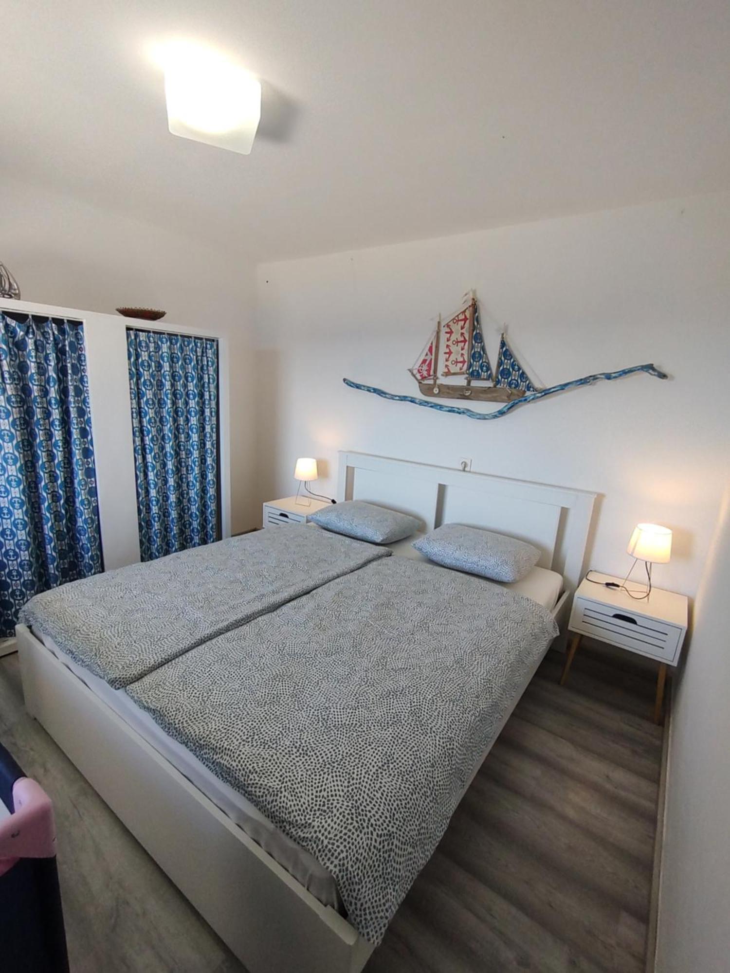 Apartment By The Sea- Santa Marina Rasa Экстерьер фото